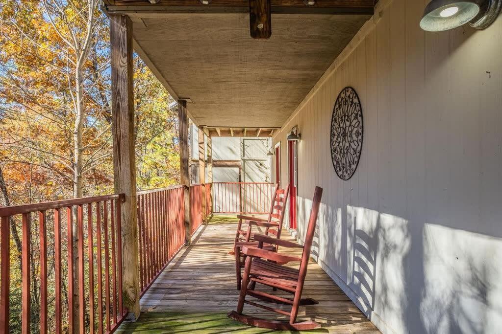 Sasquatch Lodge E Sleeps 13 Gatlinburg Exterior foto