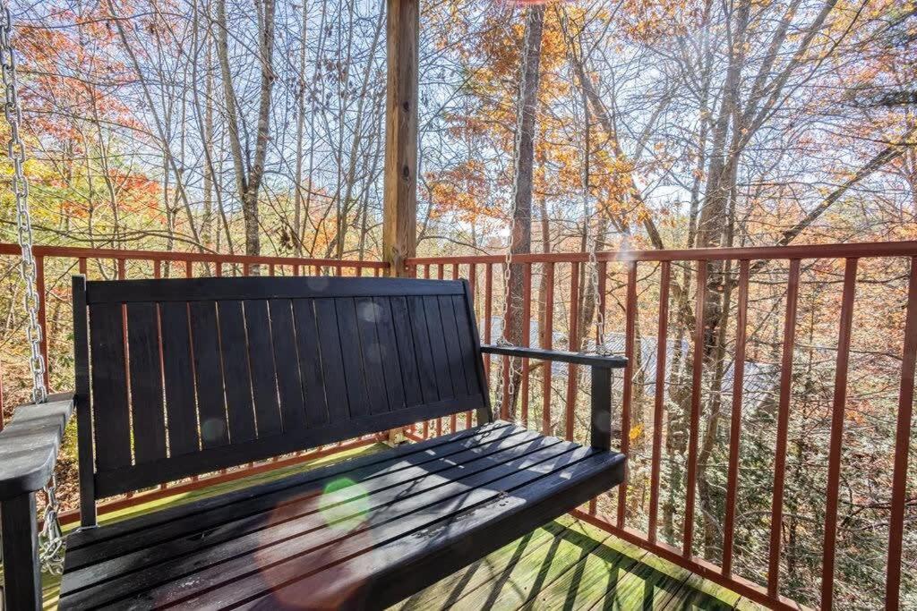 Sasquatch Lodge E Sleeps 13 Gatlinburg Exterior foto